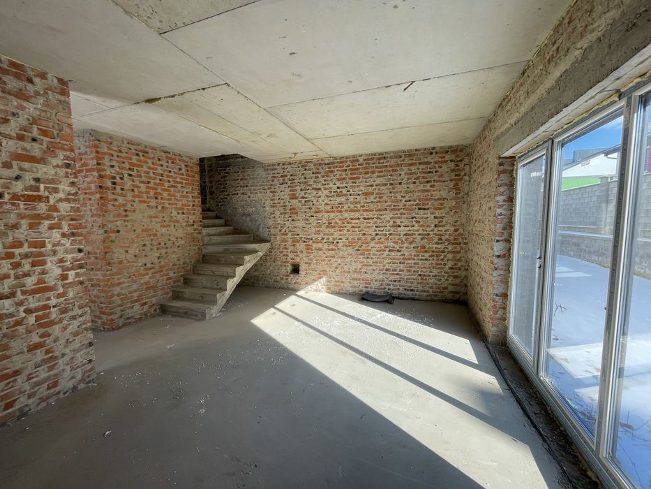 Котедж 117 кв.м з власною ділянкою