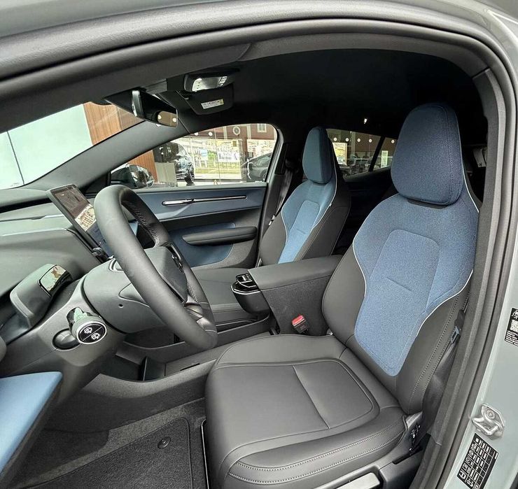 Volvo EX30 foto 2