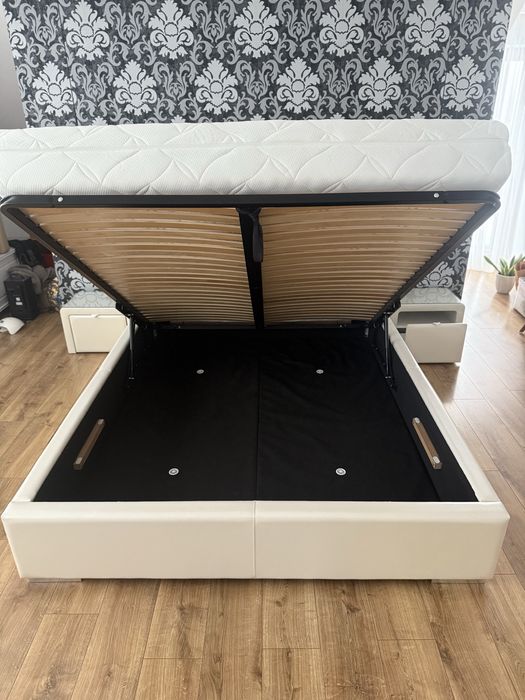 Łóżko do sypialni