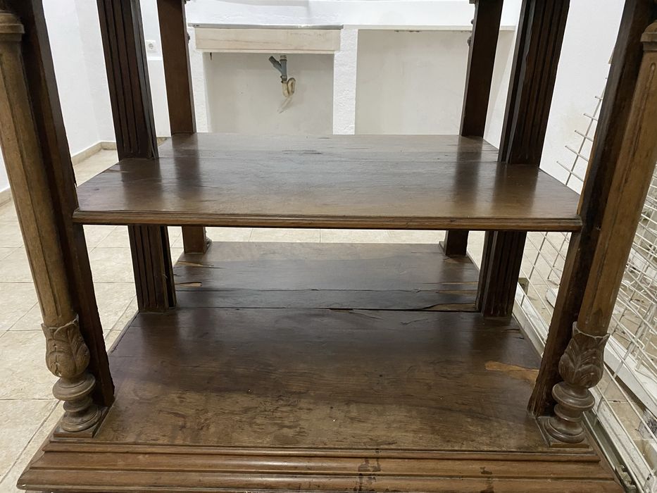 Móveis antigos com pedra marmore (+de 100 anos)