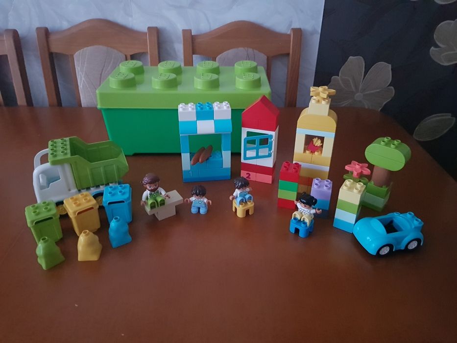 Zestaw Lego box na klocki + 2 zestawy Lego