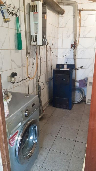 Продам дом добротный  в  селе .Качаловка Харьковская область  .L