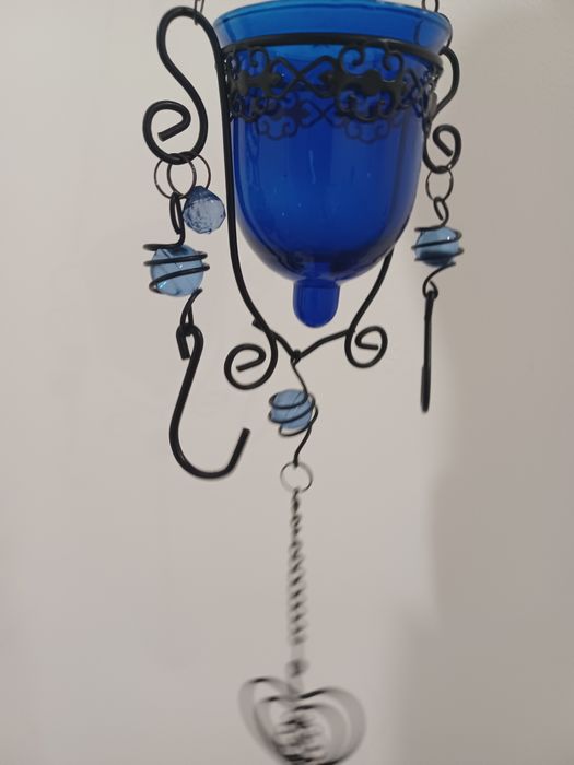 Castiçais suspensos