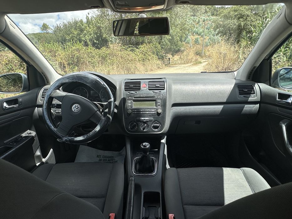 Volkswagen Golf V 1.9 TDI 105cv | Muito Estimado