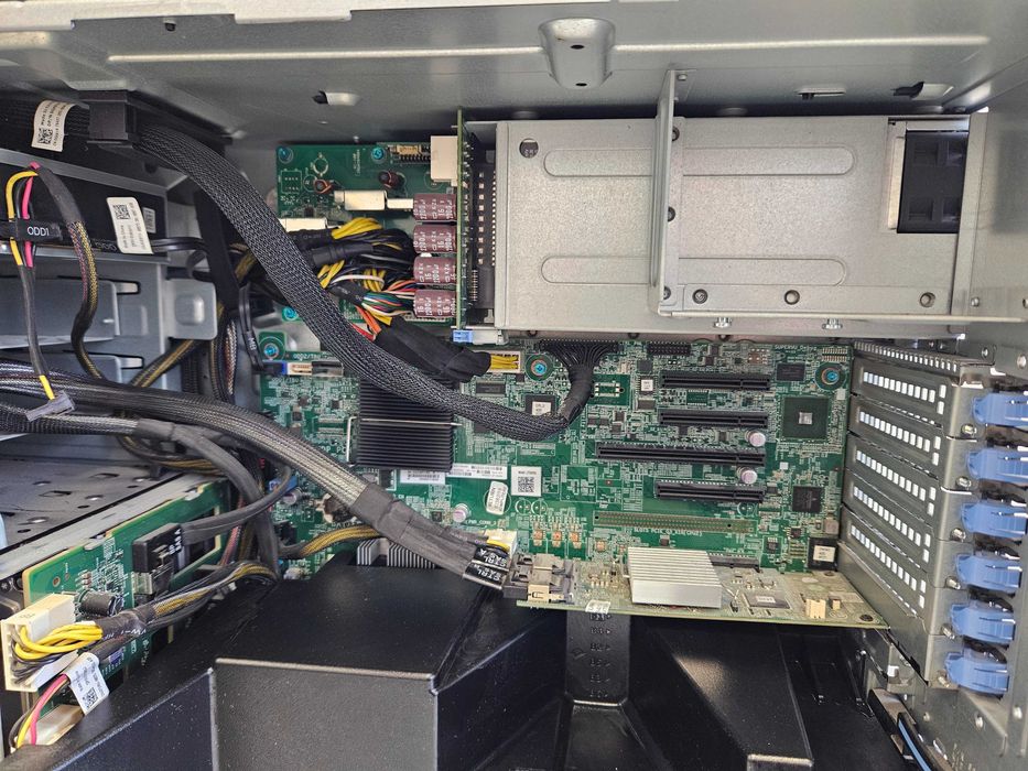 Serwer, Komputer, Stacja robocza, Dell Power EdgeT320, 16GB RAM, FV23%