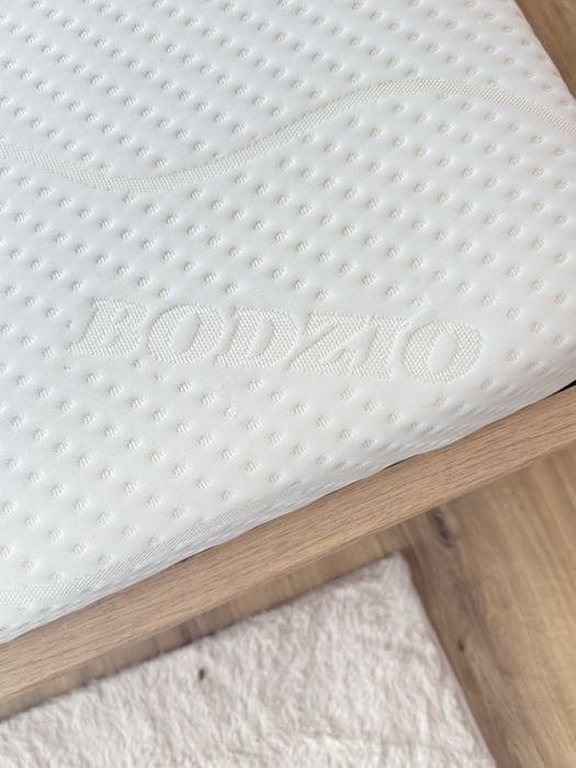 Lozko 140x200 z materacem bodzio