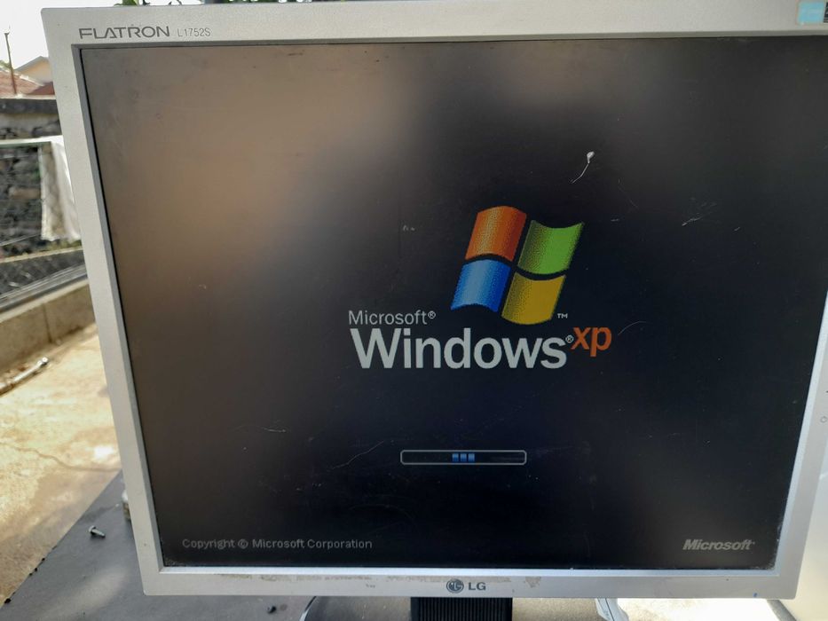 computador de secretaria mithus muito bem estimado.