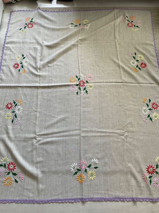 Obrus len.Tkanina. Świąteczny ,góralski haftowany len, PRL, vintage.