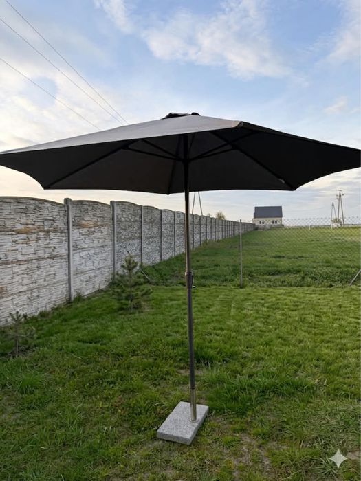 Parasol z podstawką