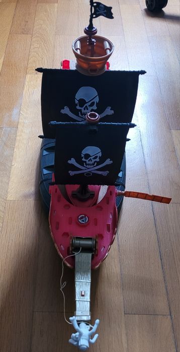 Matchbox Mega Rig Pirate Ship N6087