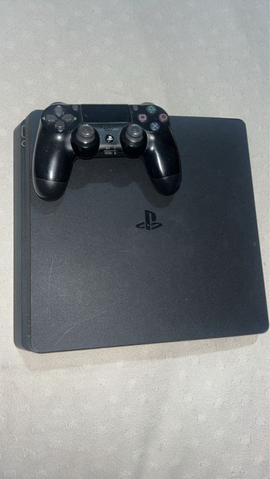 Vendo ps4 slim usada mais monitor acer