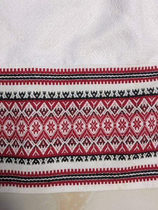 Плаття-вишиванка.