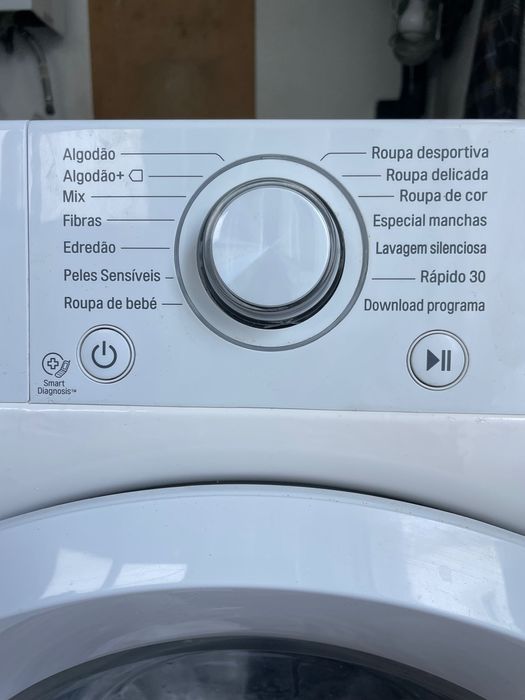 Maq Lavar roupa LG c/nova