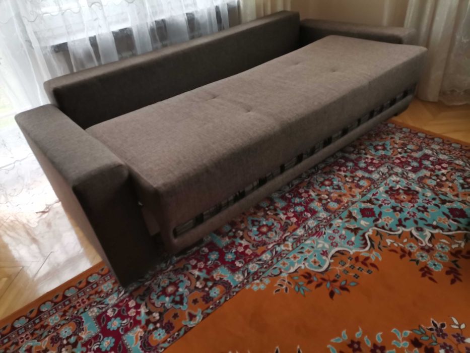 Kanapa z funkcją spania robioną na zamówienie