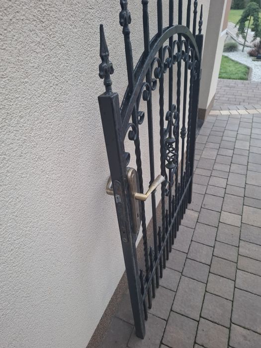 Uzywana furtka  kuta