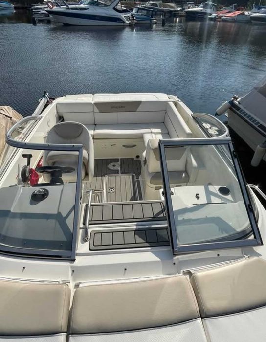 BAYLINER 642 motorówka 3.0 TKS benzyna.