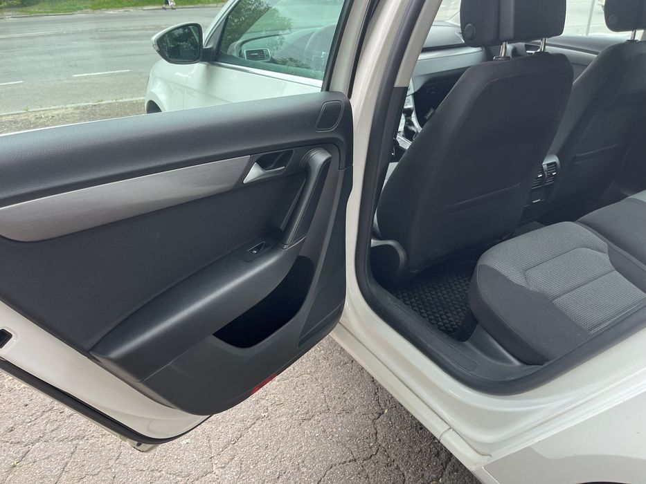 Volkswagen Passat 2012 VIN WVWZZZ3CZCE145841 фото оголошення 3 з 24