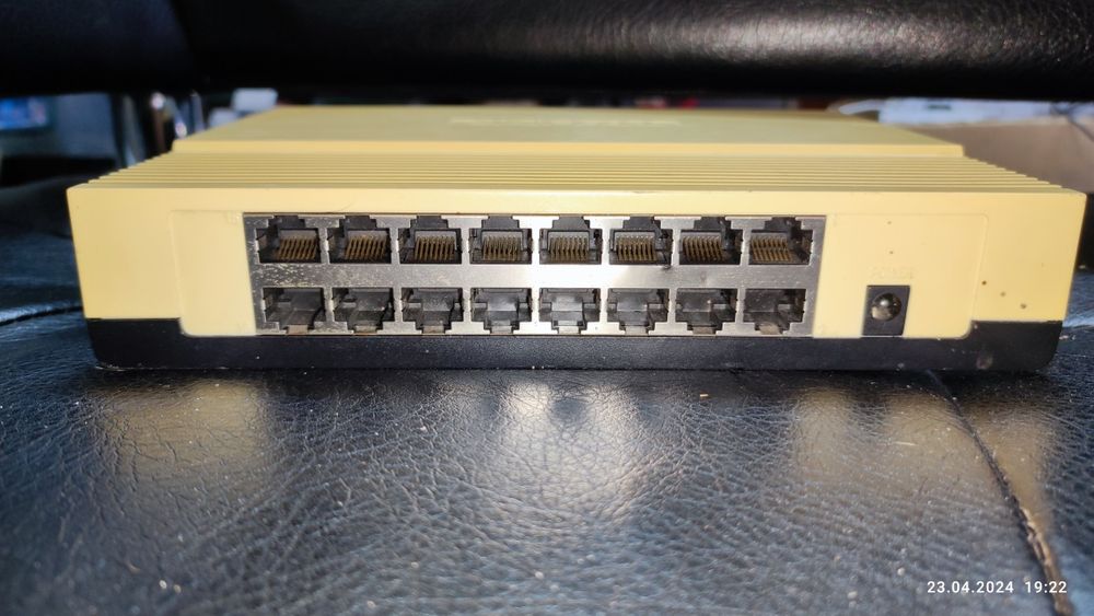 Комутатор некерований TP-Link TL-SF1016D