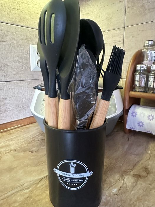 Przybory Kuchenne Silikonowe Drewniane.