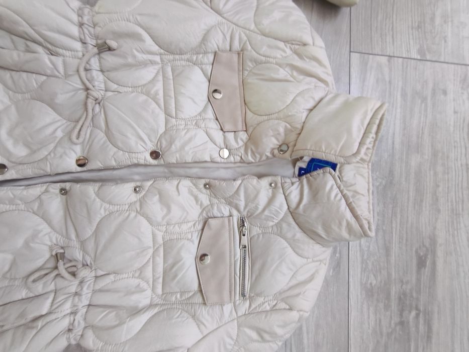 Płaszcz pikowany beżowy rozm L