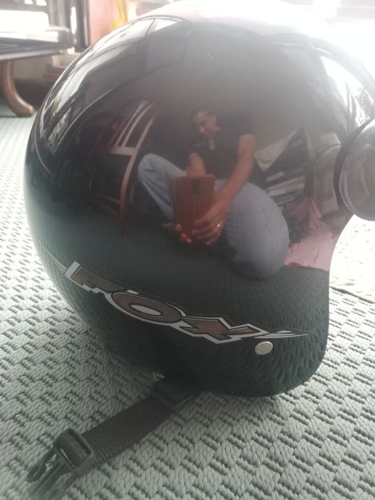 Capacete tamanho M