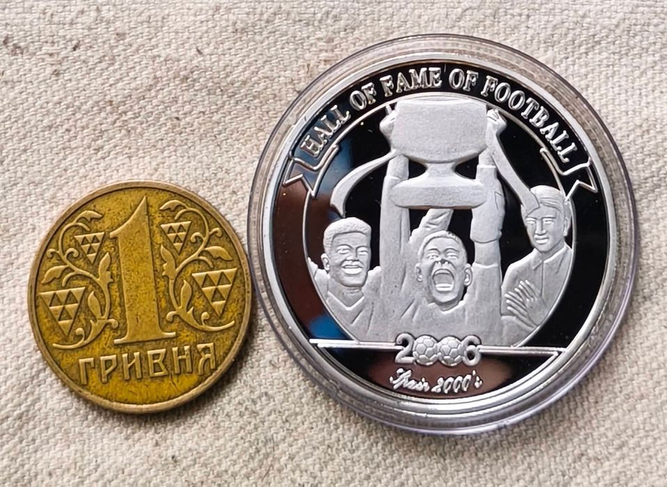 Уганда 2000 шиллінгів 2006 р. " Зал футбольної слави".