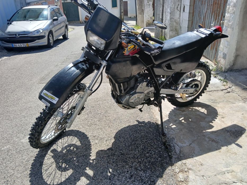 Suzuki DR 650cc C/Motor Arranque