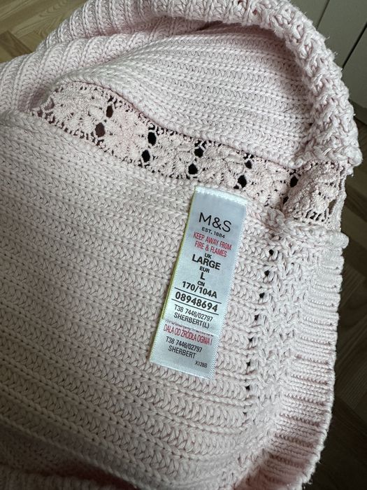 Piękny różowy sweterek  w idealnym stanie Marks&Spencer