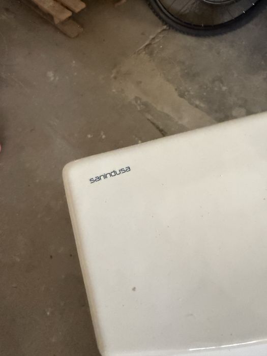 Vendo sanita sanindusa usada (Bom estado )