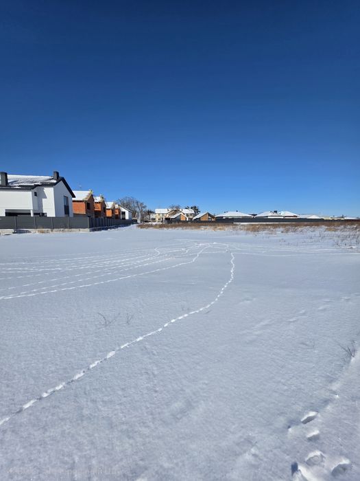 Продам земельну ділянку на Військбуді