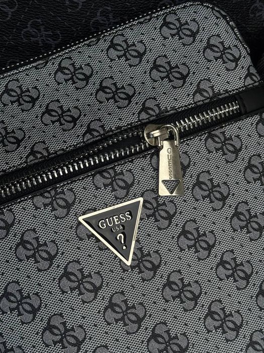 Сумка ВІД Guess,Стан -НОВЕ