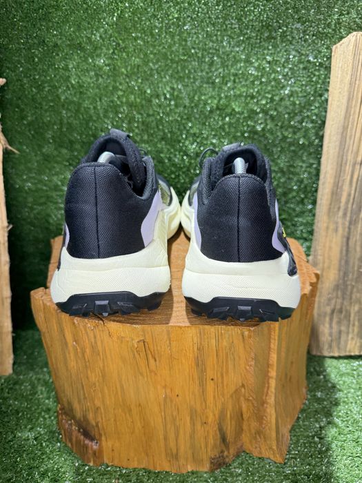 Salomon Genesis439785335932866564