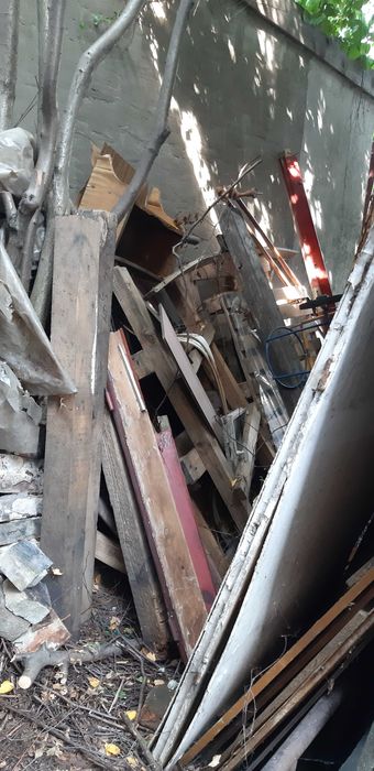 Drewno stare odpady rozbiórkowe