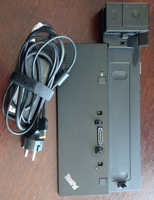 Baza i ładowarka do laptopa Lenovo