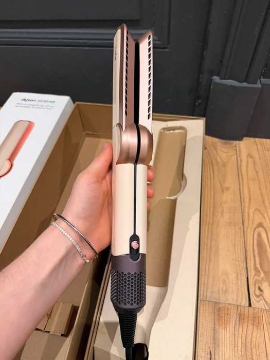 Aeroprostownica Dyson airstrait HT01 Nowa