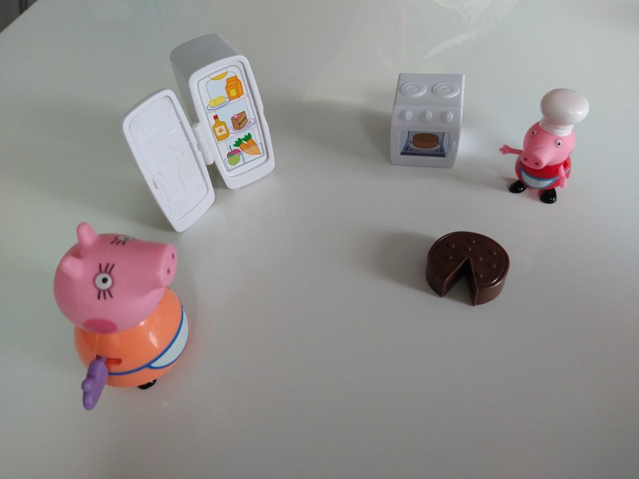 Zabawka Świnka Peppa Kuchnia + Figurki