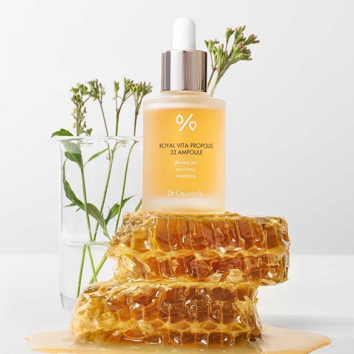 Відновлююча сироватка Dr.Ceuracle Royal Vita Propolis 33 Ampoule 30 мл оригінал