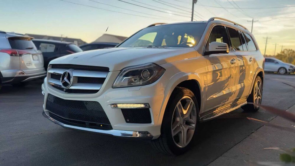 Mercedes-Benz GL-Class GL 550 4MATIC      2015