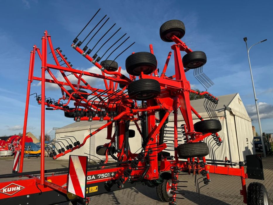 Kuhn Dwukaruzelowa zgrabiarka GA 7501+ KUHN (KMK Agro)  Dwukaruzelowa zgrabiarka GA 7501+ KUHN (KMK Agro)