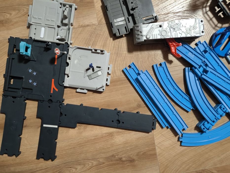 Tory miks, i  kolejka Lego.