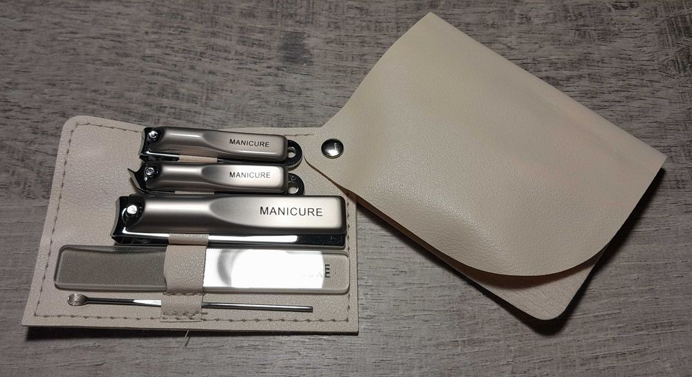 Nowy zestaw do obcinania paznokci, manicue, glamour