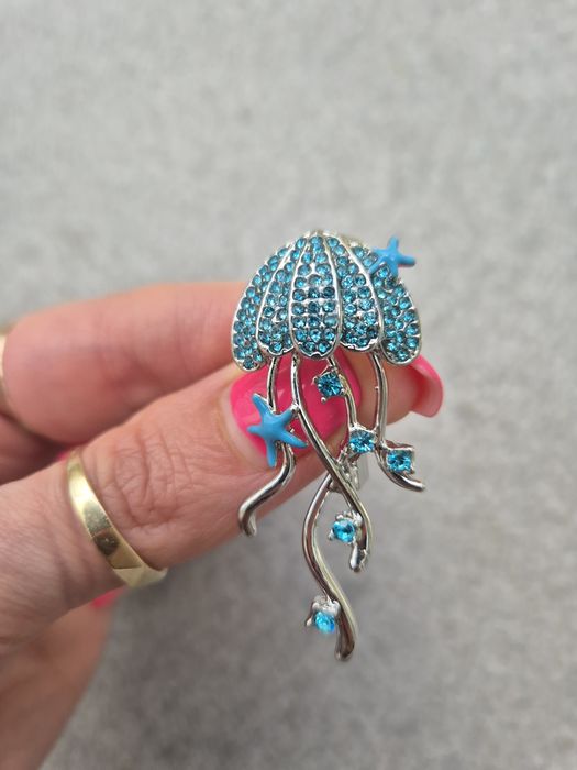 Broszka meduza niebieska