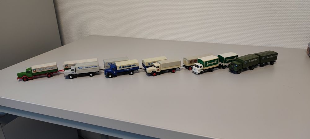 Колекція масштабних моделей авто вантажівок. Масштаб 1:87.