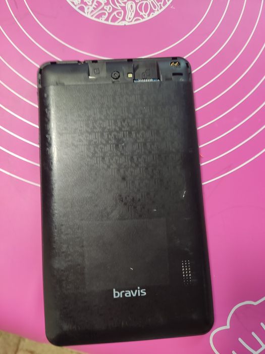 Планшет BRAVIS бу