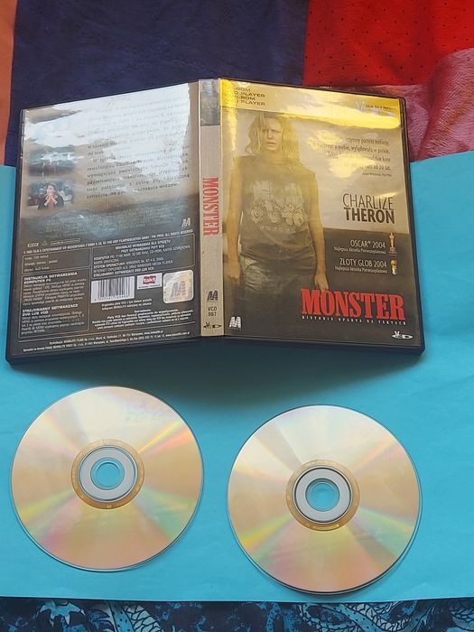 Płyty 2 sztuki DVD MONSTER 2009rok