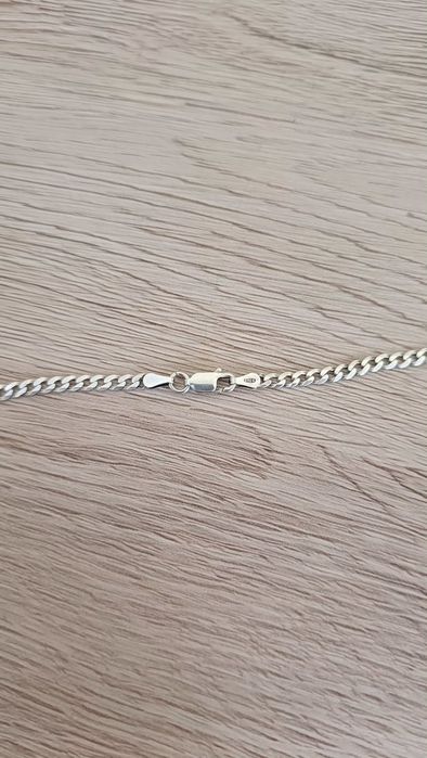 Srebrny łańcuszek z krzyżykiem 55cm / 4mm