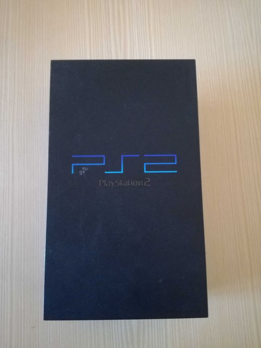 Playstation 2 com 2 comandos