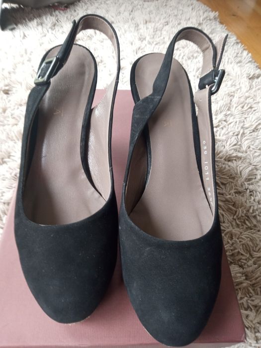 Buty rylko 36.5  zamszowe