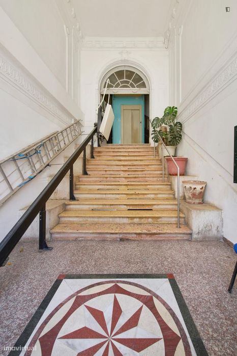 Quarto - localizado em Entrecampos Lisbon