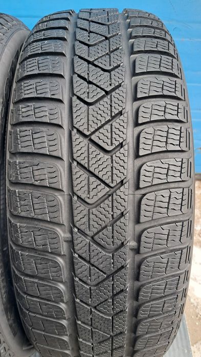 215/60R16 95H Pirelli Sottozero 3
